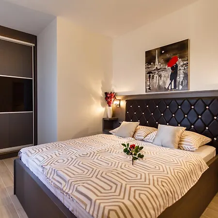 Aria * Малинска