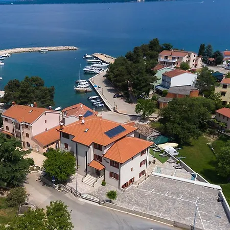 Aria Апартаменты *