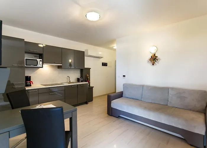 Aria Apartment *