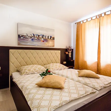 Aria Apartman